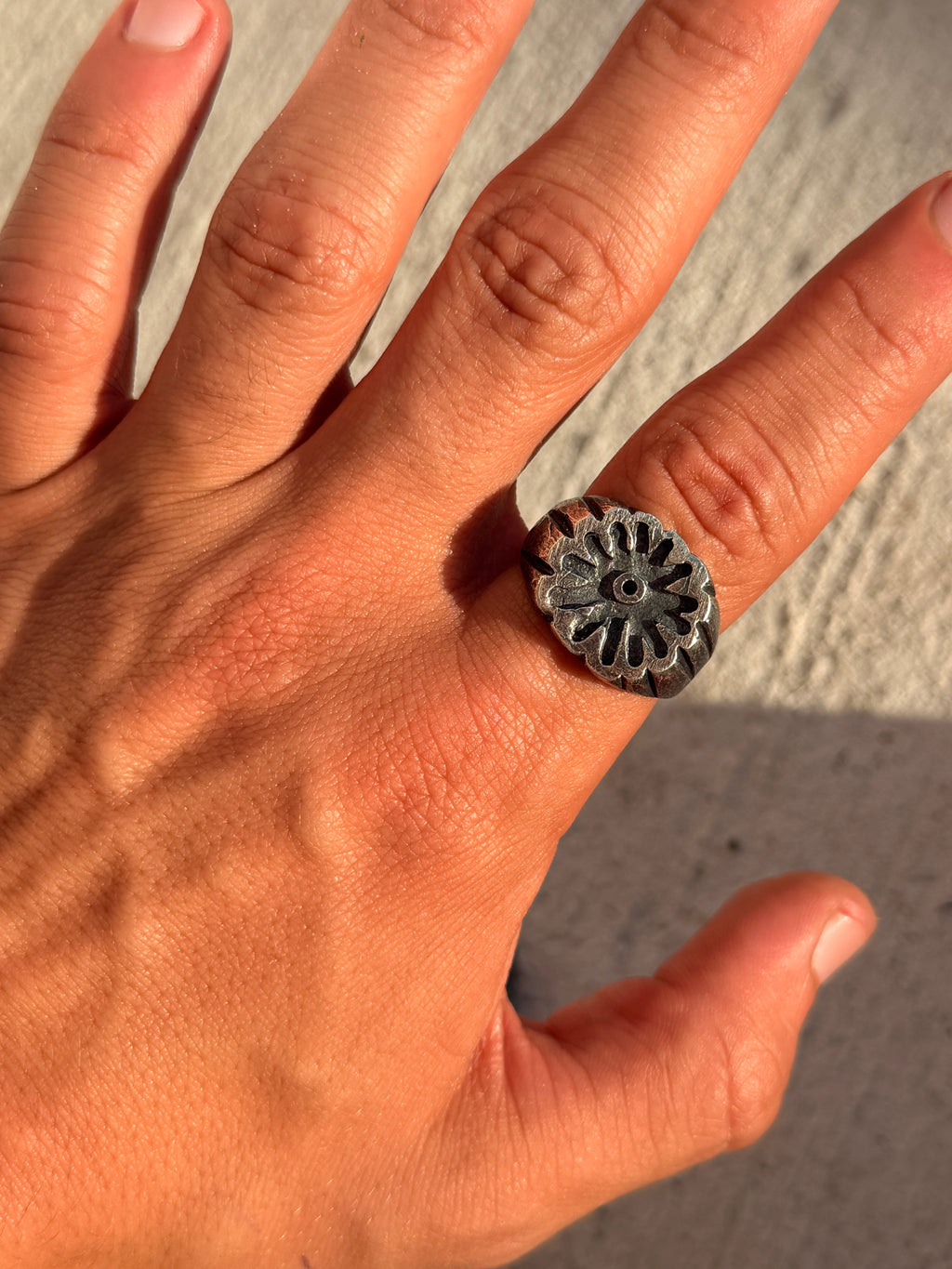 FLOWER RING