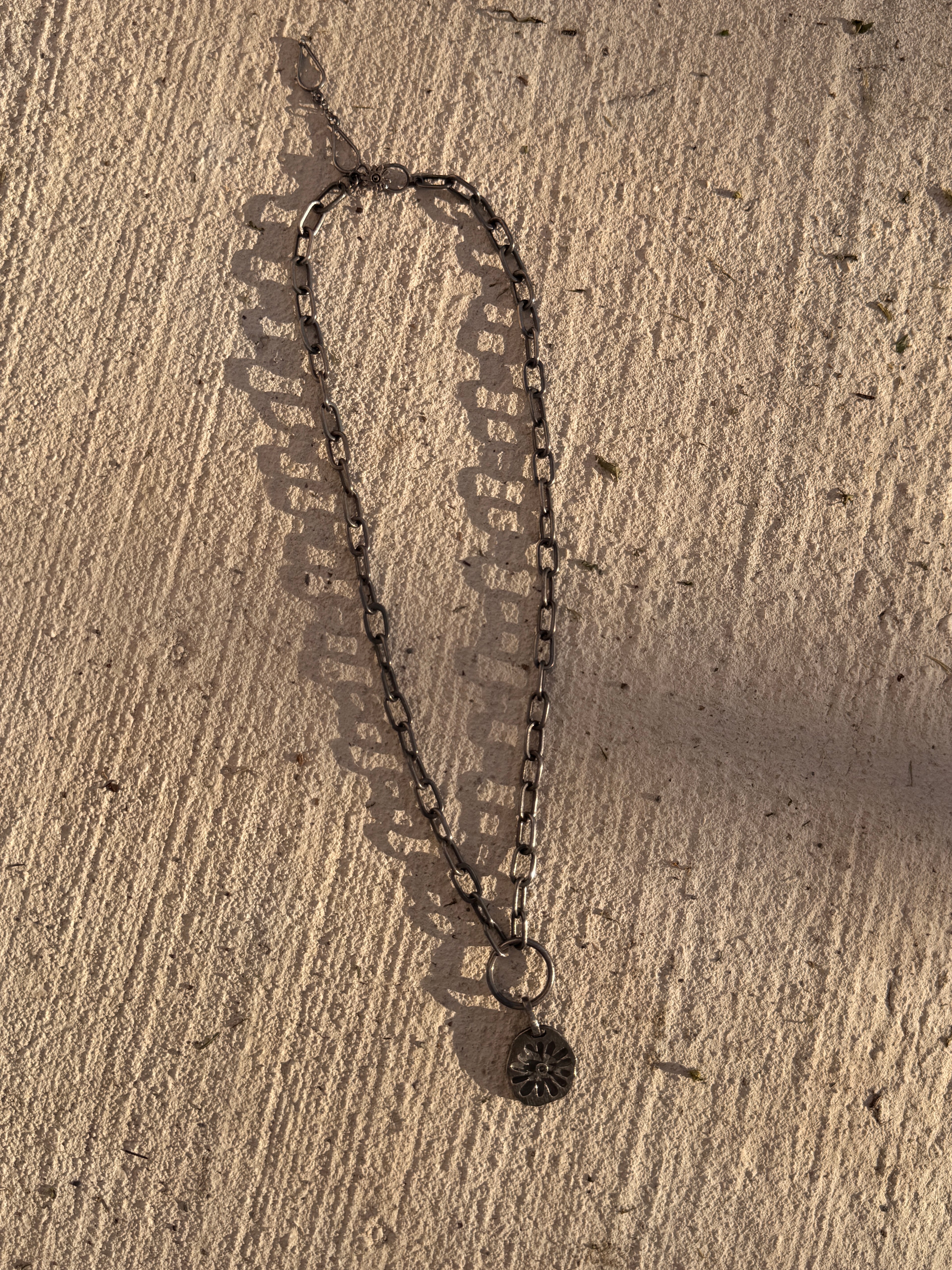 FLOWER NECKLACE