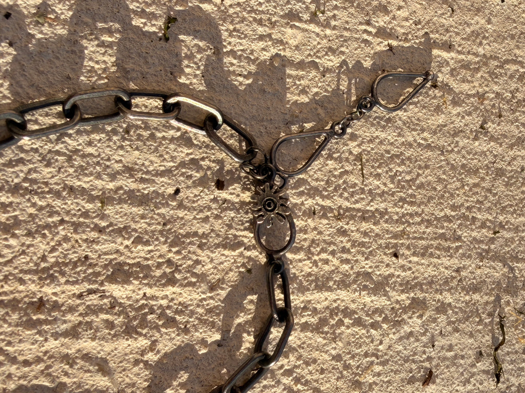 FLOWER NECKLACE