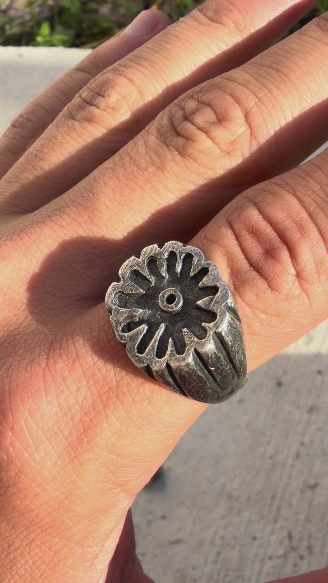 FLOWER RING